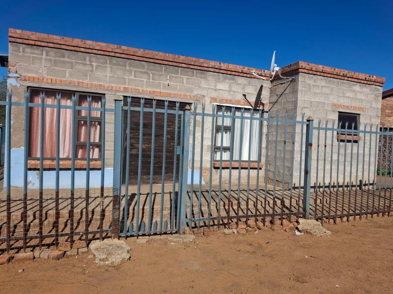 3 Bedroom Property for Sale in Bloemside Free State